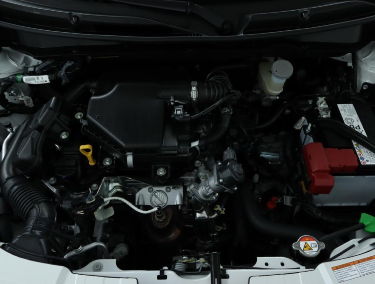 Suzuki Swift - 1.2 Style Smart Hybrid 33
