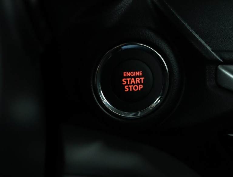 Suzuki Swift - 1.2 Style Smart Hybrid 40