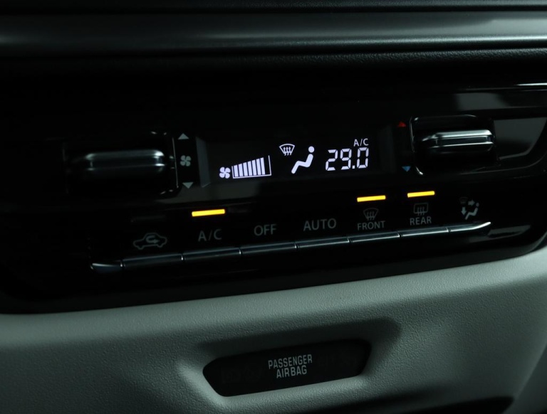 Suzuki Swift - 1.2 Style Smart Hybrid 7