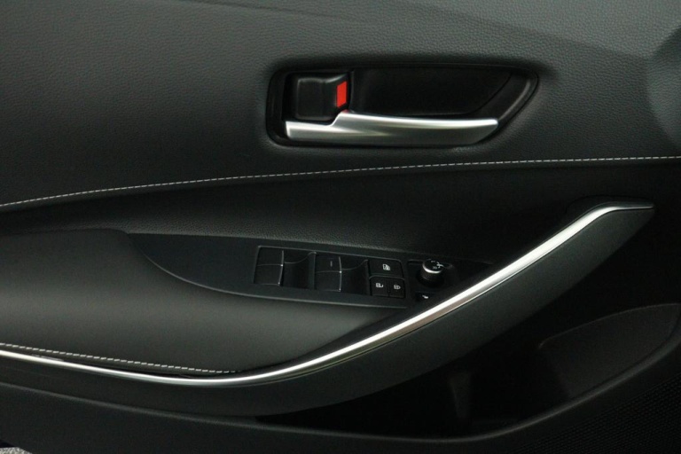 Toyota Corolla Touring Sports - Hybrid 140 Dynamic 26