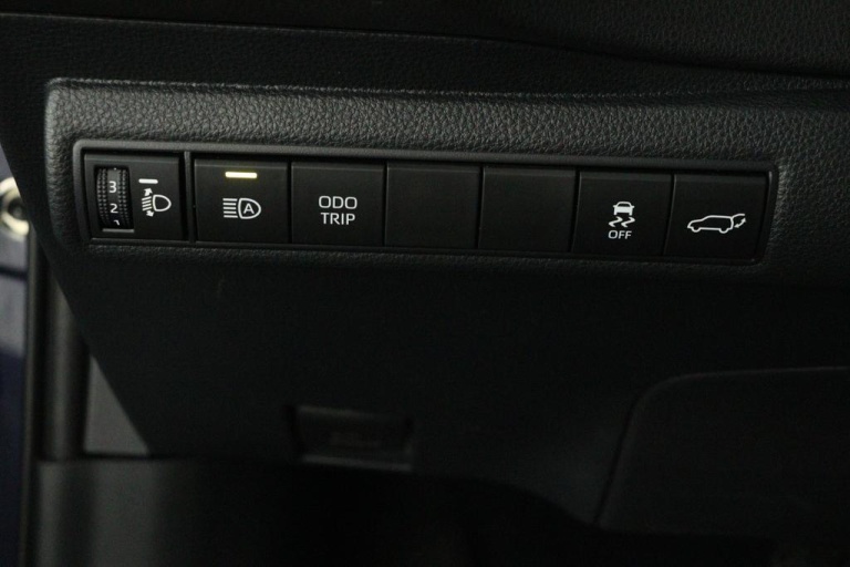 Toyota Corolla Touring Sports - Hybrid 140 Dynamic 27