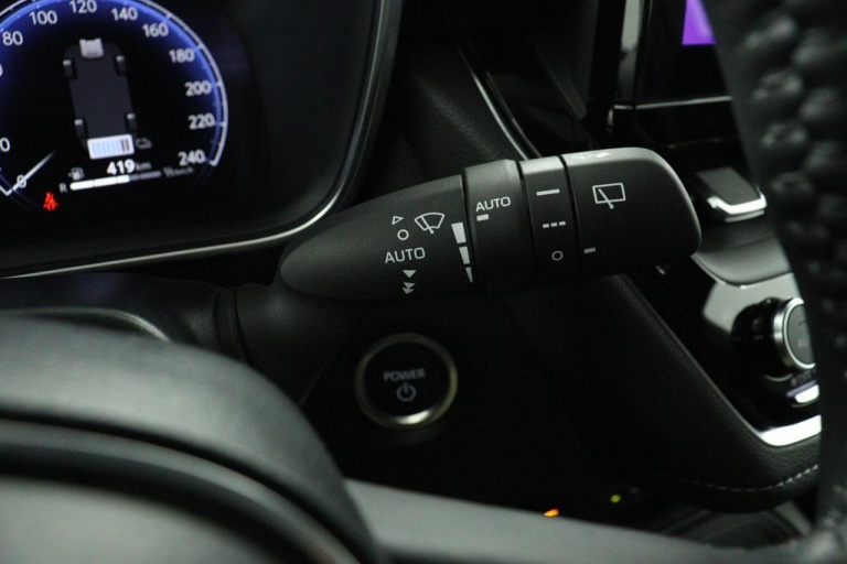 Toyota Corolla Touring Sports - Hybrid 140 Dynamic 29