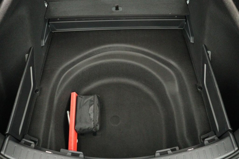 Toyota Corolla Touring Sports - Hybrid 140 Dynamic 31