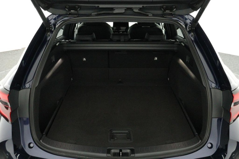 Toyota Corolla Touring Sports - Hybrid 140 Dynamic 38