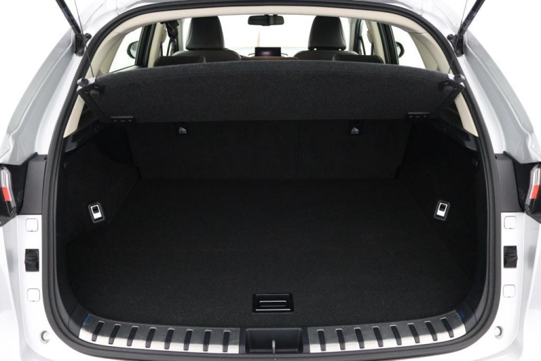 Lexus NX - 300h AWD 25th Edition 22