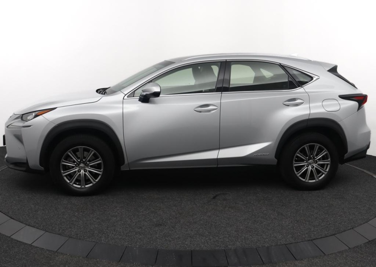 Lexus NX - 300h AWD 25th Edition 3