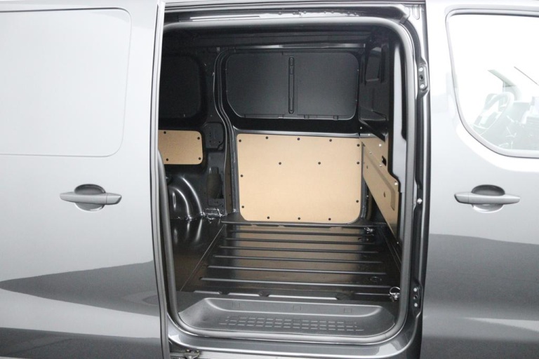 Toyota PROACE Long Worker - 2.0 D-4D L2 Challenger 7