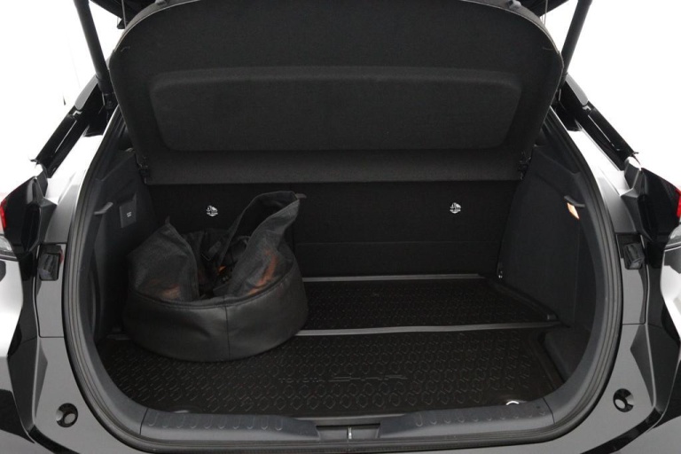 Toyota C-HR - 2.0 Plug-in Hybrid 220 Première Edition 22