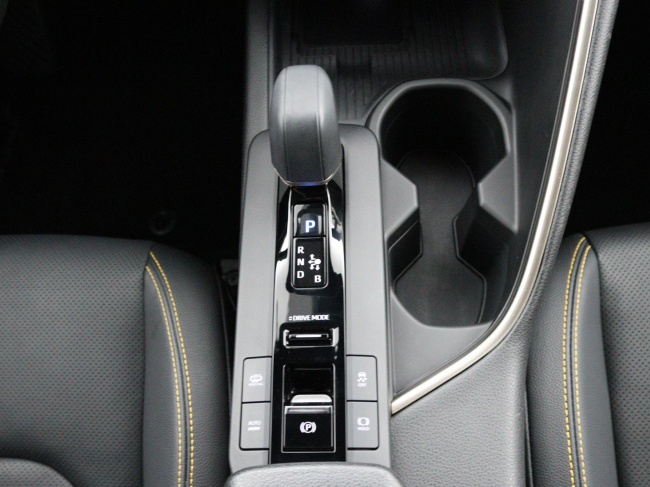 Toyota C-HR - 2.0 Plug-in Hybrid 220 Première Edition