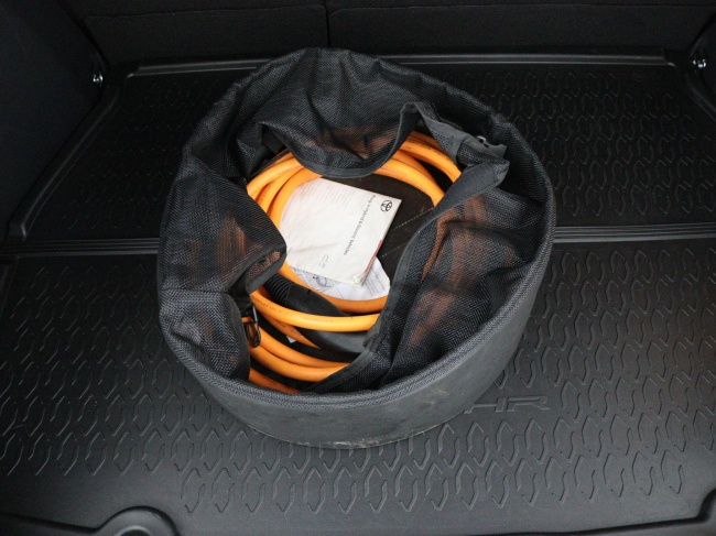 Toyota C-HR - 2.0 Plug-in Hybrid 220 Première Edition