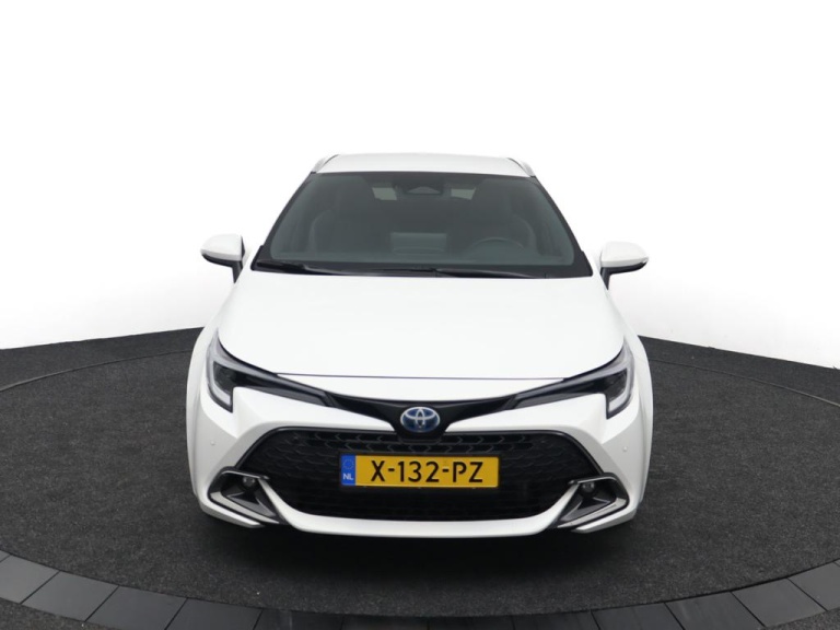 Toyota Corolla Touring Sports - Hybrid 140 Business Plus 16