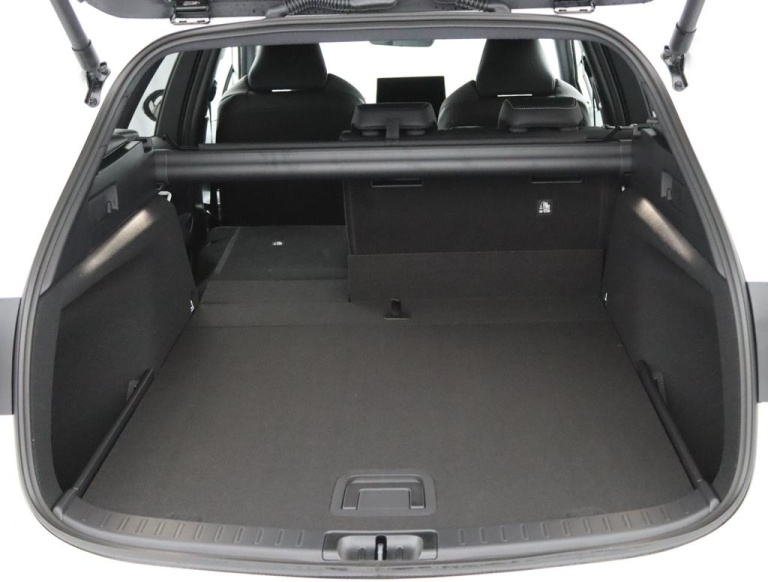 Toyota Corolla Touring Sports - Hybrid 140 Business Plus 24