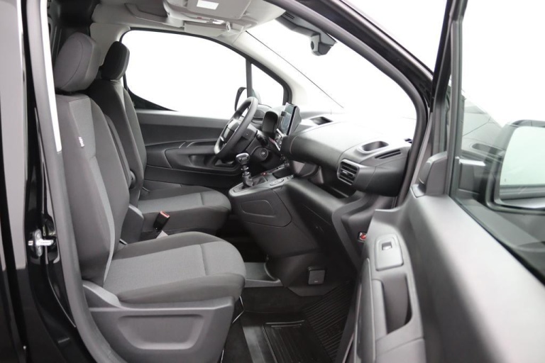 Toyota PROACE CITY - 1.5 D-4D Challenger L2 Long 13