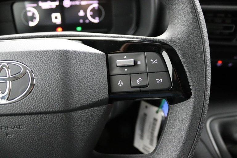 Toyota PROACE CITY - 1.5 D-4D Challenger L2 Long 21