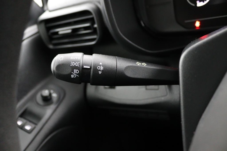 Toyota PROACE CITY - 1.5 D-4D Challenger L2 Long 28