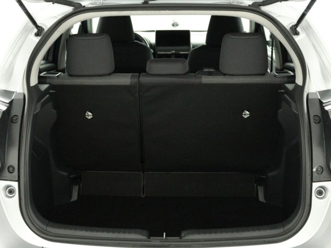 Toyota Yaris - 1.5 Hybrid 115 First Edition