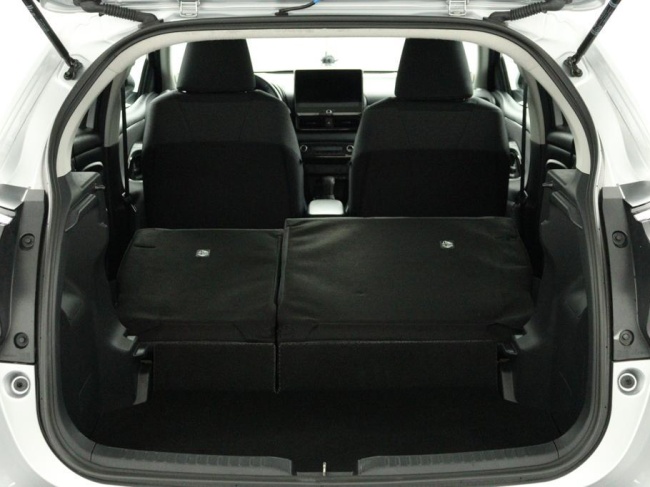 Toyota Yaris - 1.5 Hybrid 115 First Edition