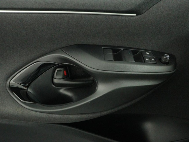 Toyota Yaris - 1.5 Hybrid 115 First Edition