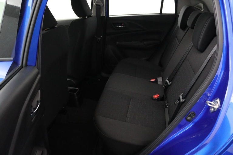 Suzuki Swift - 1.2 Comfort Smart Hybrid 12