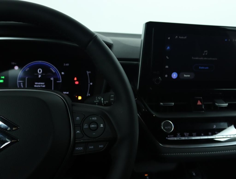 Suzuki Swace - 1.8 Hybrid Select 21