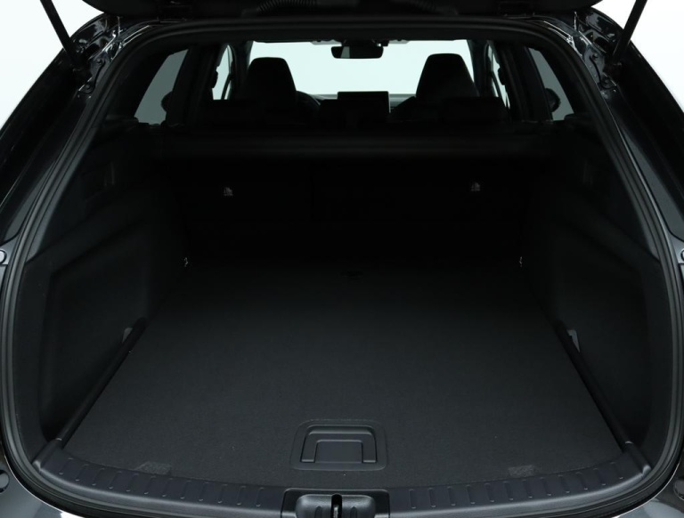Suzuki Swace - 1.8 Hybrid Select 23