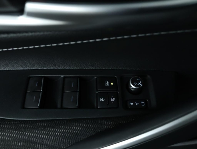 Suzuki Swace - 1.8 Hybrid Select 28
