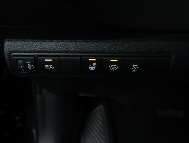 Suzuki Swace - 1.8 Hybrid Select 29