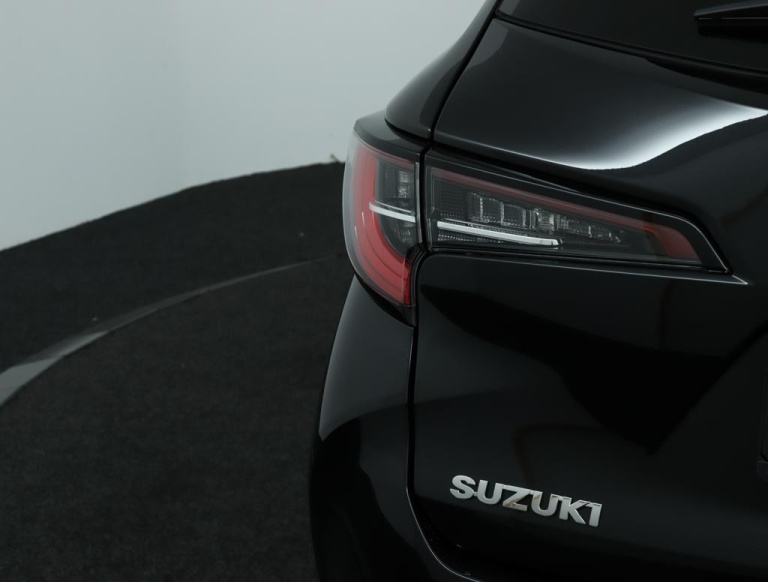 Suzuki Swace - 1.8 Hybrid Select 39