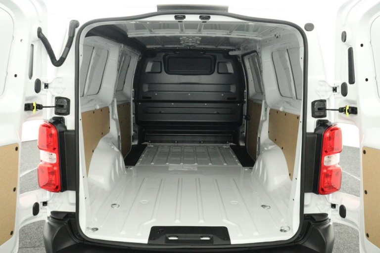 Toyota PROACE Long Worker - 2.0 D-4D L2 Challenger 13
