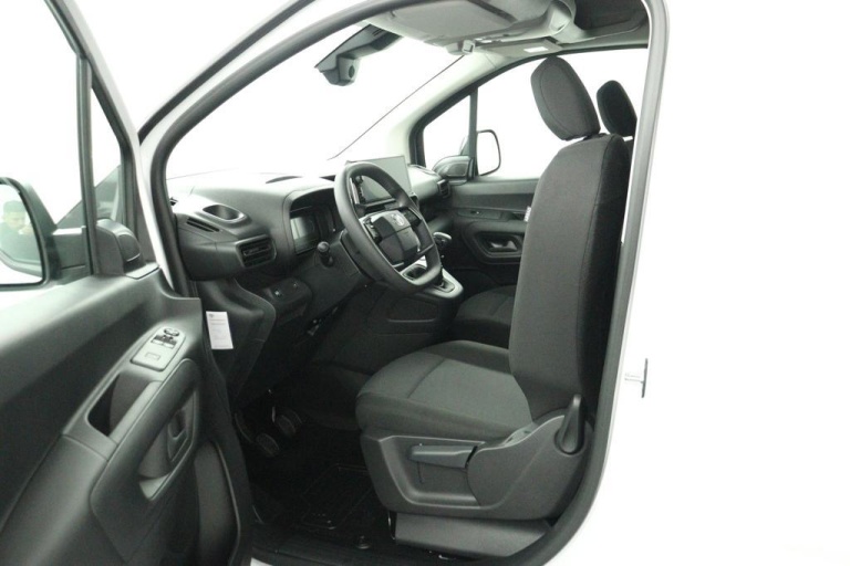 Toyota PROACE CITY - 1.5 D-4D Challenger + 19