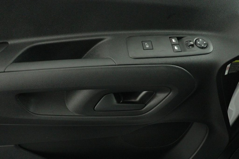 Toyota PROACE CITY - 1.5 D-4D Challenger + 24