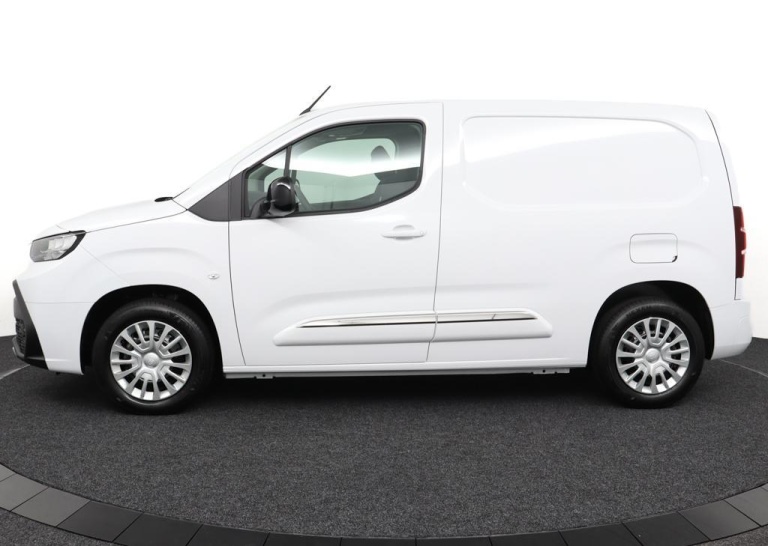 Toyota PROACE CITY - 1.5 D-4D Challenger + 7