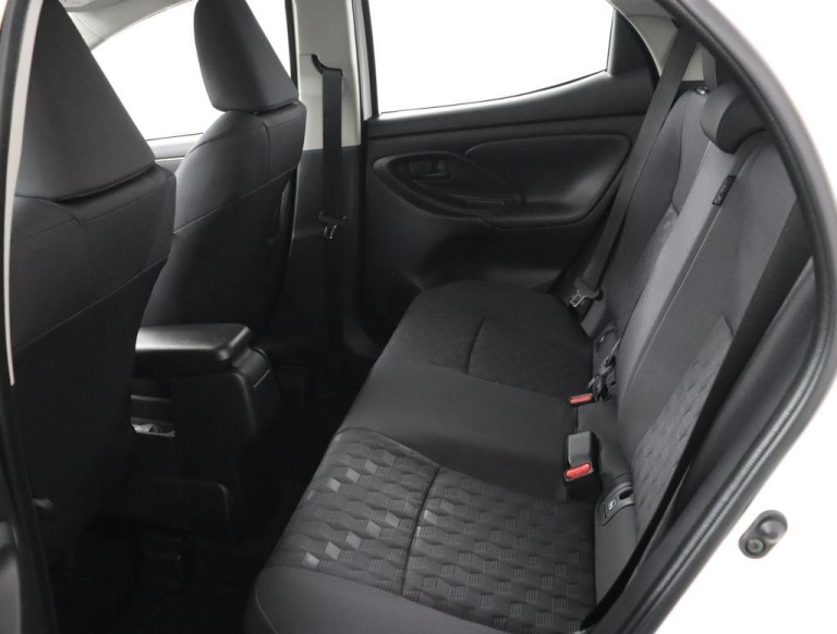 Toyota Yaris - 1.5 Hybrid 115 Active 18