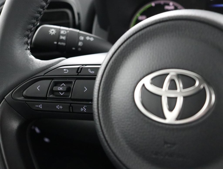 Toyota Yaris - 1.5 Hybrid 115 Active 19