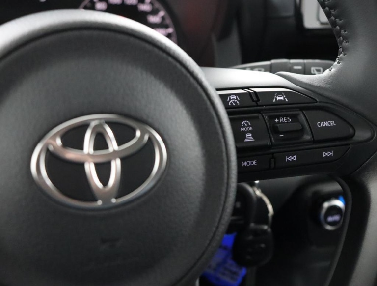 Toyota Yaris - 1.5 Hybrid 115 Active 21