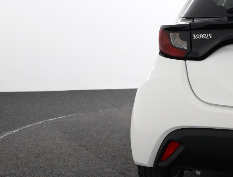 Toyota Yaris - 1.5 Hybrid 115 Active 38