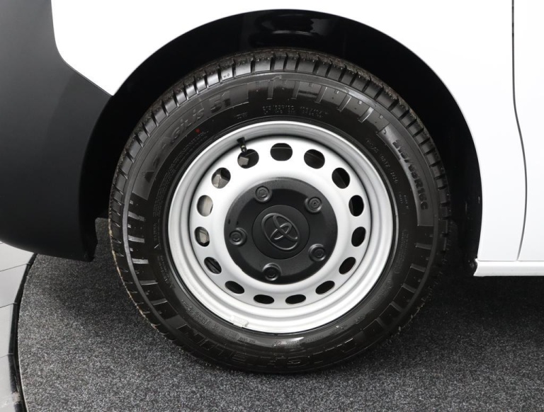 Toyota PROACE Long Worker - 2.0 D-4D L2 Challenger 32