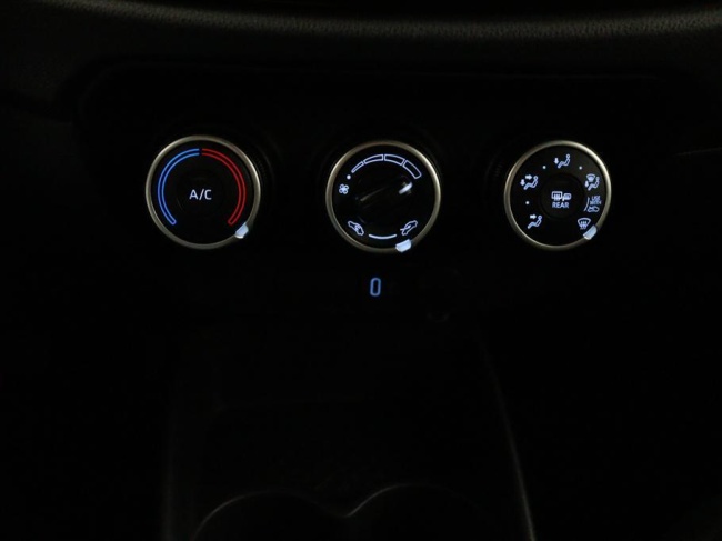 Toyota Aygo X - 1.0 VVT-i MT Play