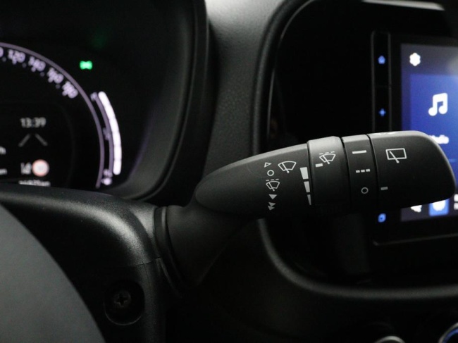 Toyota Aygo X - 1.0 VVT-i MT Play