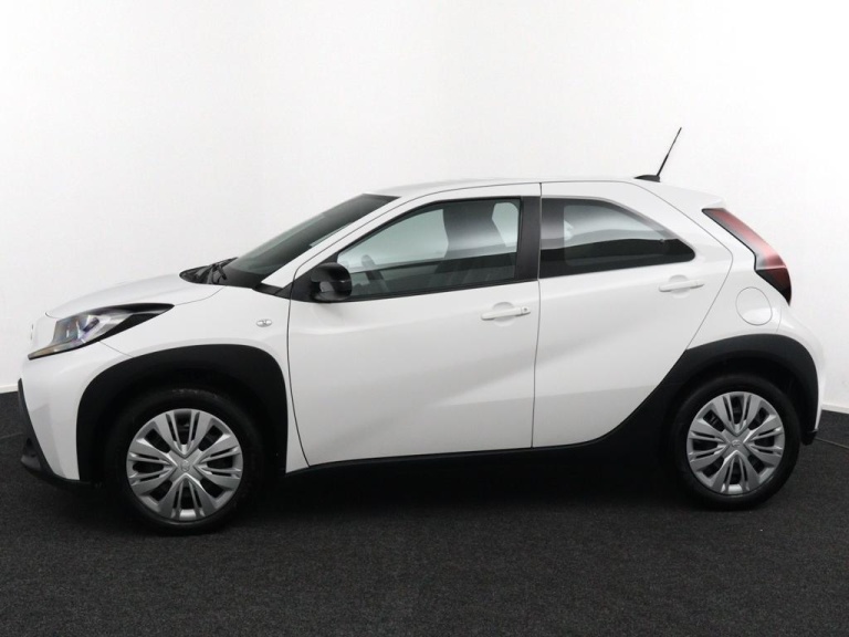 Toyota Aygo X - 1.0 VVT-i MT Play 5