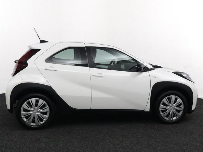 Toyota Aygo X - 1.0 VVT-i MT Play 6