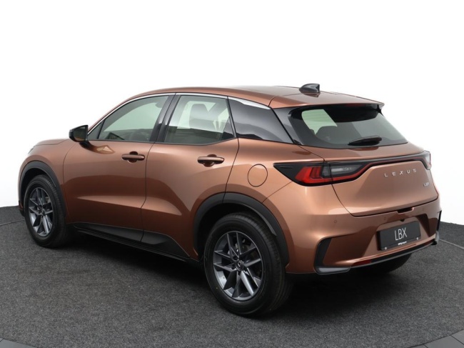 Lexus LBX - 2WD
