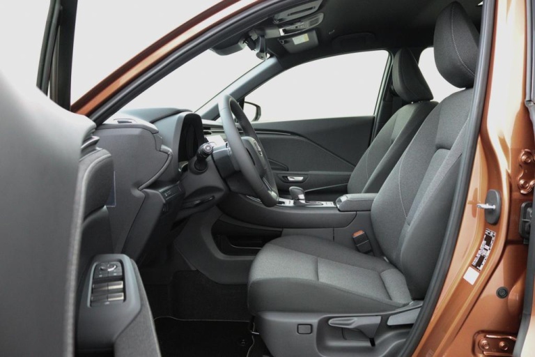 Lexus LBX - 2WD 17
