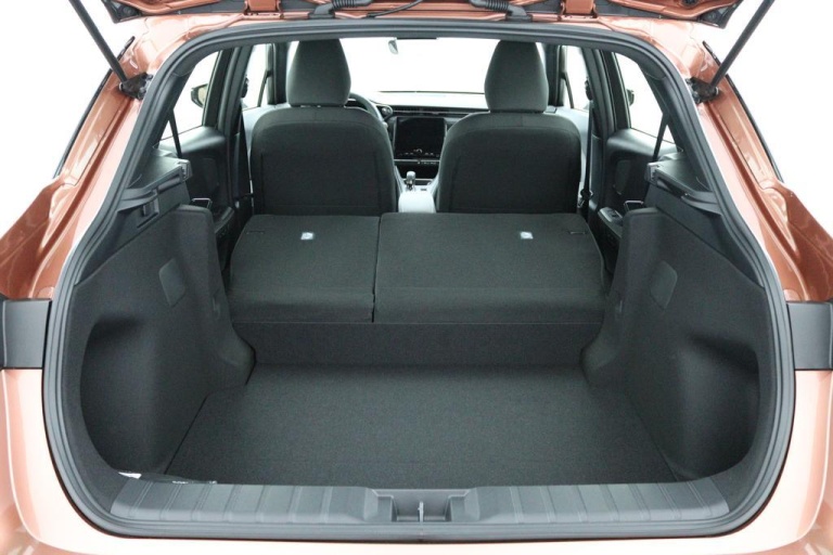 Lexus LBX - 2WD 25