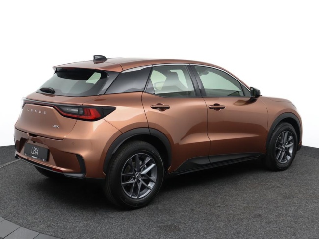 Lexus LBX - 2WD