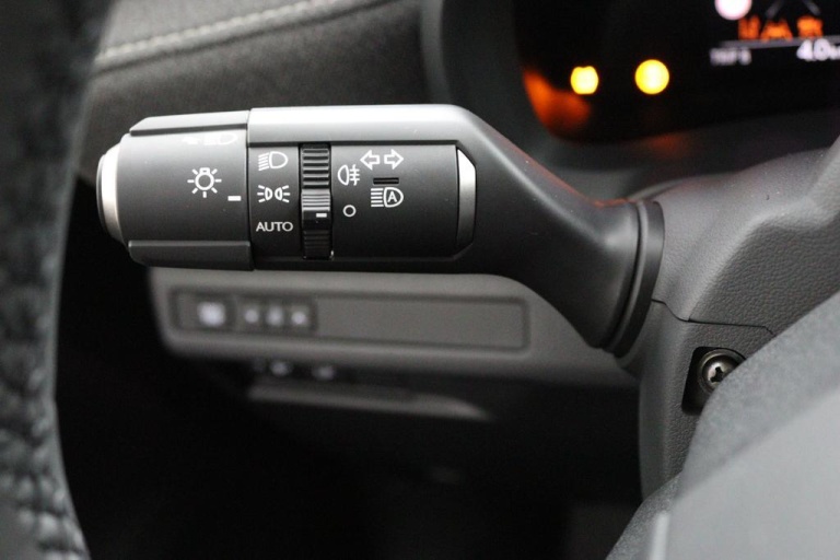 Lexus LBX - 2WD 30