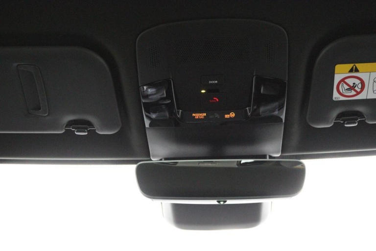 Lexus LBX - 2WD 32