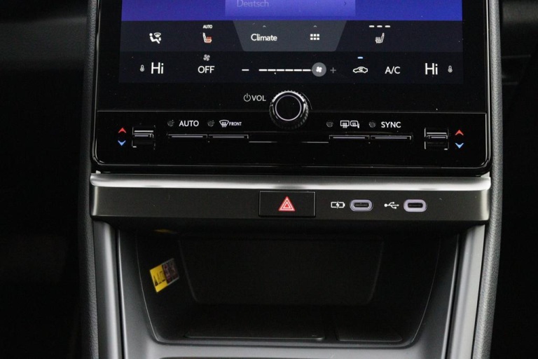Lexus LBX - 2WD 7