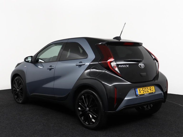 Toyota Aygo X - 1.0 VVT-i MT Premium 12