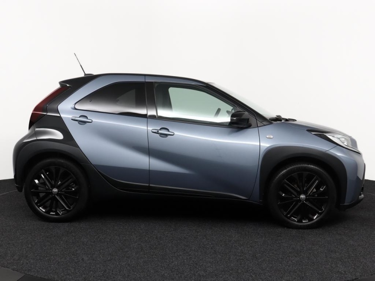 Toyota Aygo X - 1.0 VVT-i MT Premium 13